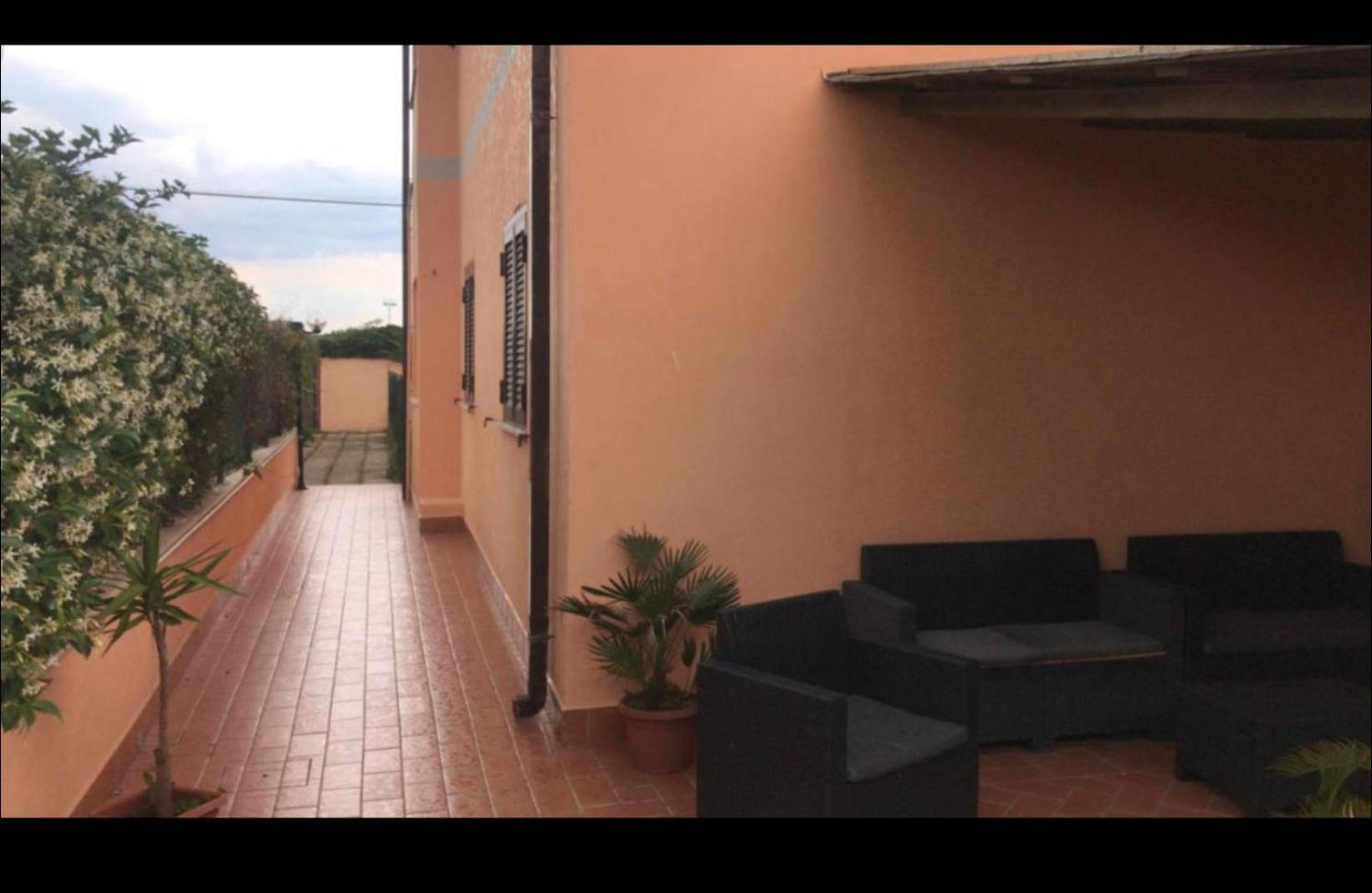 Giorgia Airport 2 Fiumicino B&B 외부 사진